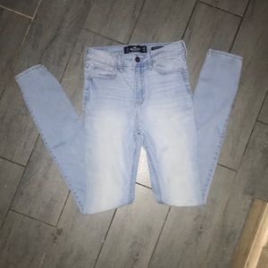 Light Hollister High Rise Jeans